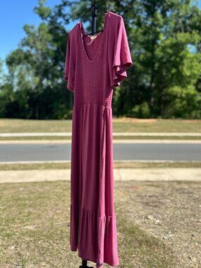 Matilda Jane Women’s Medium Maxi Dress Pink Flutter Sleeve Smocked